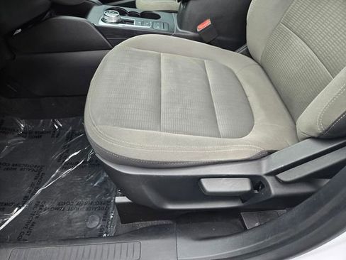 Certified 2022 Ford Escape S FWD image 11