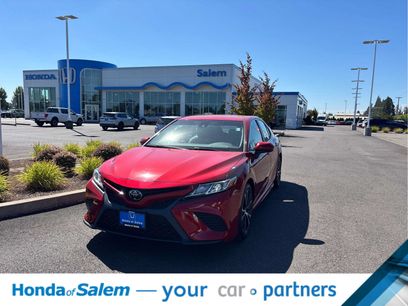 Used 2019 Toyota Camry SE w/ Carpet Mat Package