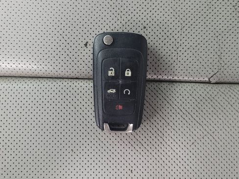 Used 2017 Chevrolet Equinox Premier w/ Enhanced Convenience Package AWD/4WD image 32