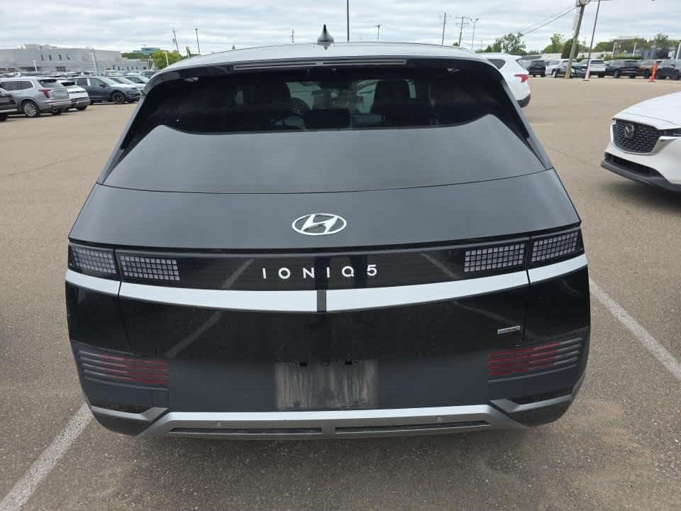Used 2024 Hyundai Ioniq 5 SEL AWD/4WD image 4