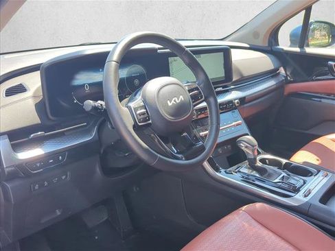 Used 2024 Kia Carnival SX Prestige FWD image 9
