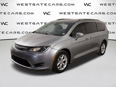 Used 2019 Chrysler Pacifica Touring-L Plus w/ Advanced Safetytec Group
