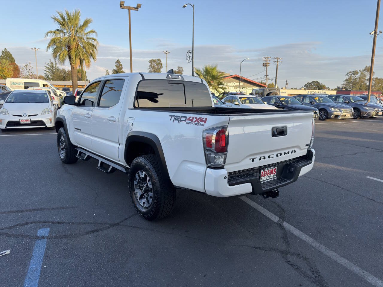 Used 2021 Toyota Tacoma TRD Off-Road w/ TRD Premium Off Road Package AWD/4WD image 5