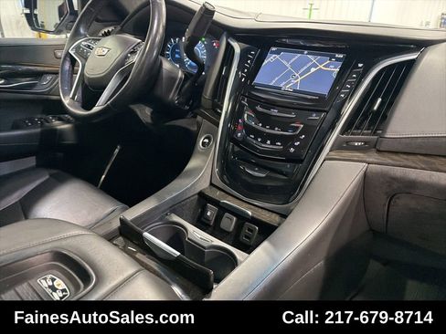 Used 2018 Cadillac Escalade Platinum image 97