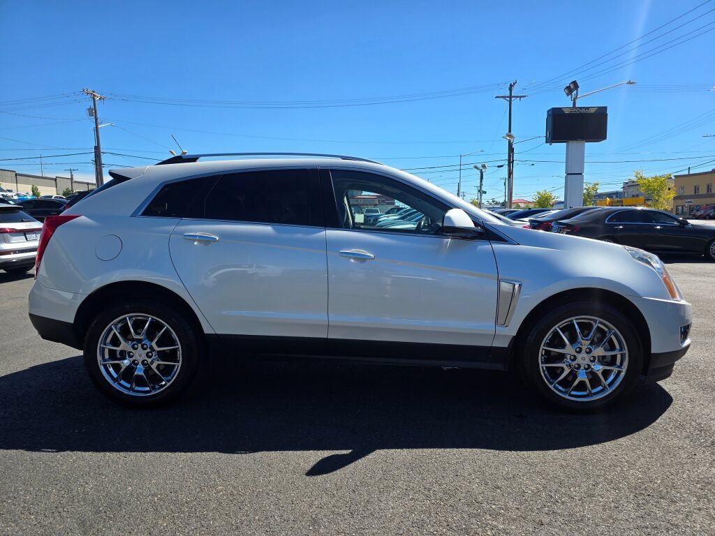 Used 2015 Cadillac SRX Performance w/ Driver Awareness Package FWD image 5