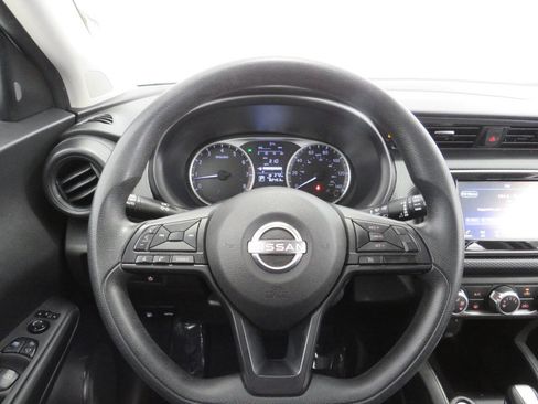 Used 2023 Nissan Kicks S image 17