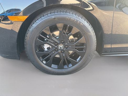 Used 2025 Honda Odyssey Sport-L image 43