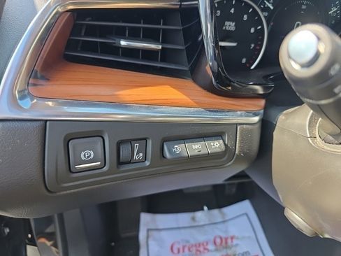 Used 2019 Cadillac XT5 Platinum image 9