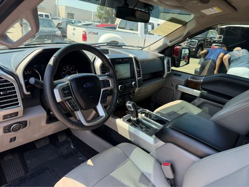 Used 2015 Ford F150 Lariat w/ Equipment Group 501A Mid AWD/4WD image 19