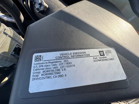 Used 2021 Chevrolet Silverado 1500 LT RWD image 19