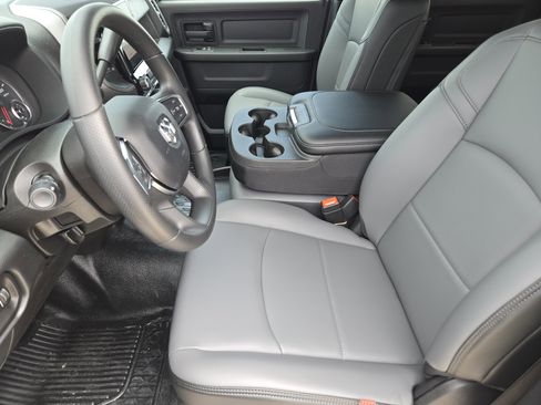 New 2026 RAM 3500 Tradesman AWD/4WD image 10