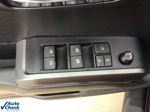 Used 2023 Toyota Tacoma TRD Off-Road image 24