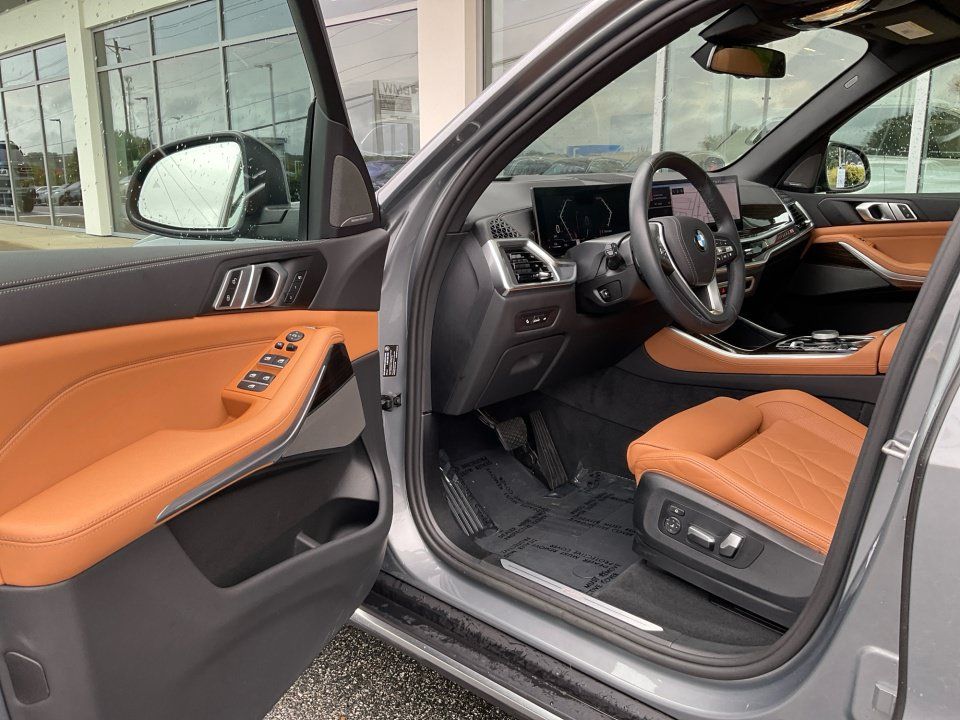 Used 2025 BMW X5 sDrive40i RWD image 31