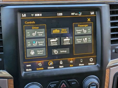Used 2018 RAM 2500 Longhorn w/ Convenience Group AWD/4WD image 26