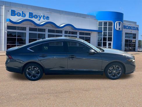 New 2025 Honda Accord EX-L image 8