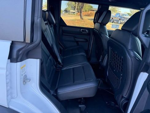 New 2025 Ford Bronco Badlands image 10