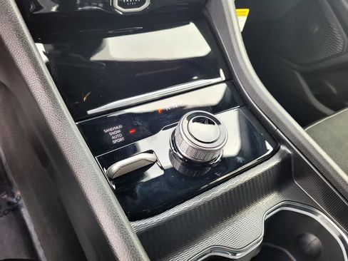 New 2026 Jeep Grand Cherokee Altitude image 16