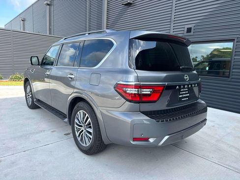 Used 2023 Nissan Armada SL RWD image 3