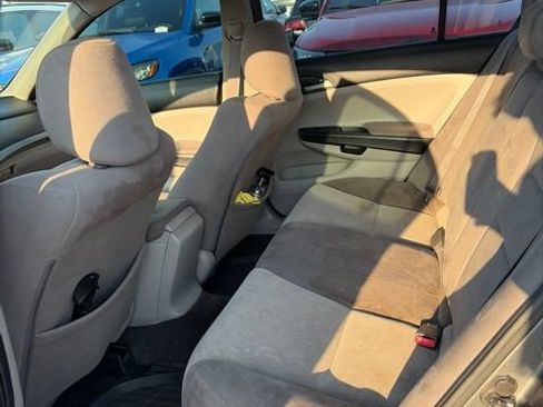 Used 2011 Honda Accord LX image 6