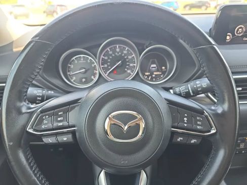 Used 2018 MAZDA CX-5 Touring w/ Preferred Equipment Package FWD image 18