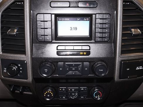 Certified 2022 Ford F350 XL w/ Power Equipment Group image 19