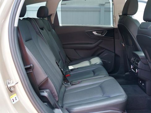 Used 2019 Audi Q7 3.0T Prestige AWD/4WD image 53