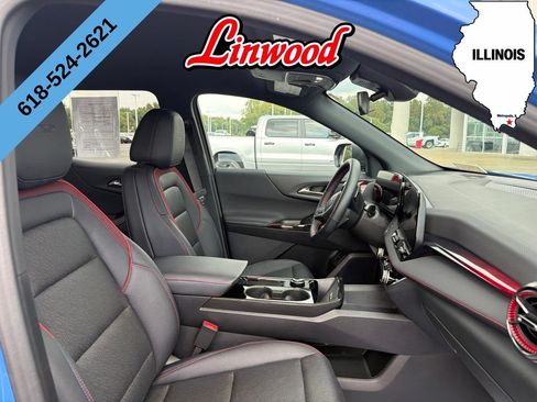 Used 2026 Chevrolet Equinox RS FWD image 9