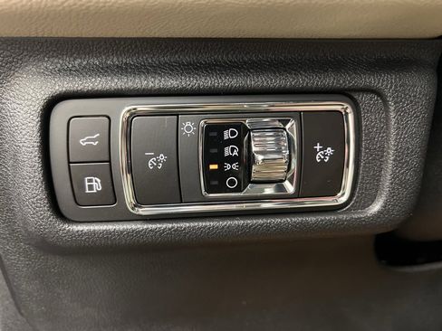 New 2026 Lincoln Corsair Grand Touring image 24