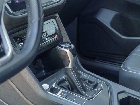 Used 2023 Volkswagen Tiguan SE R-Line FWD image 28
