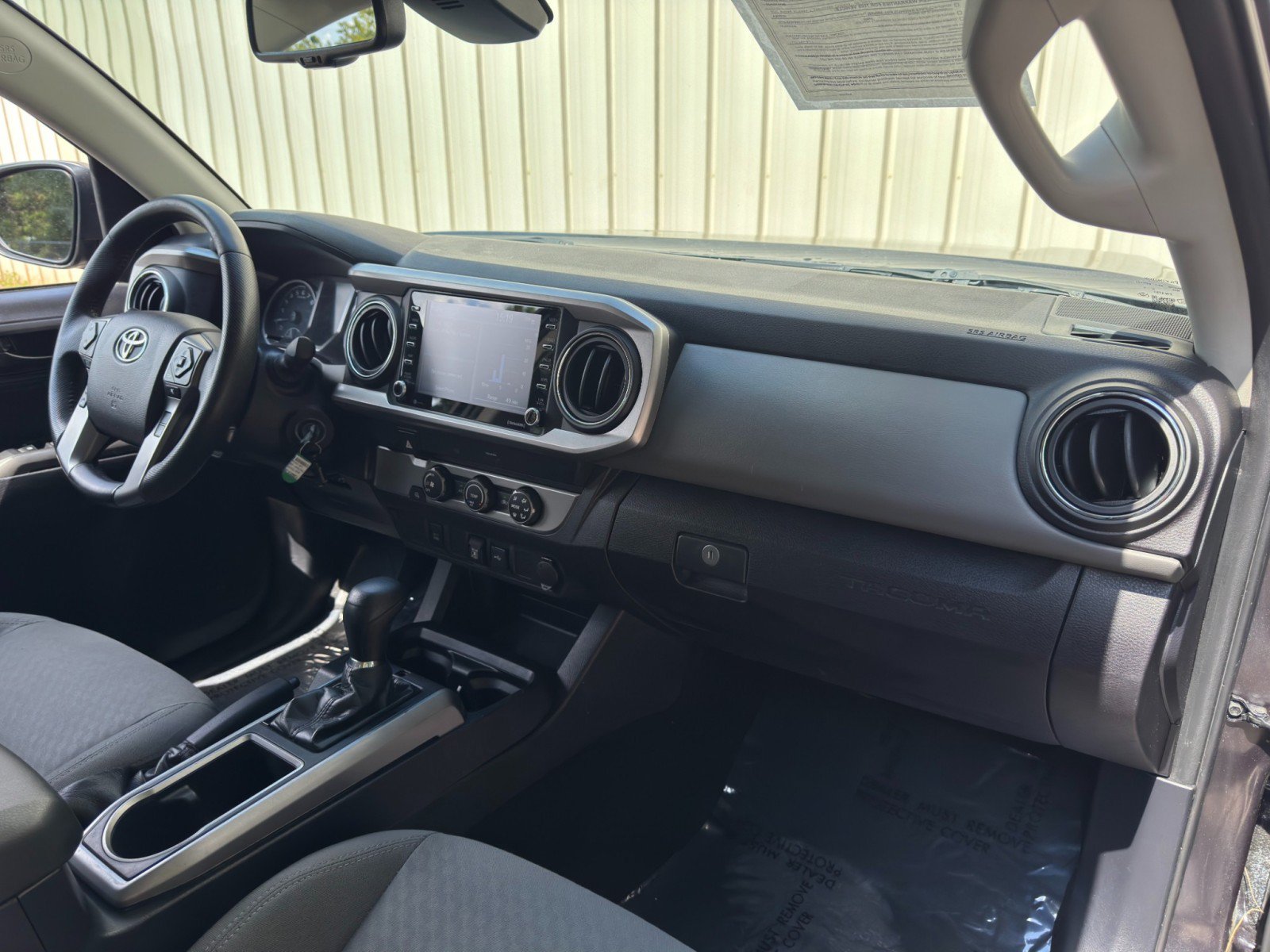 Used 2020 Toyota Tacoma SR5 RWD image 13