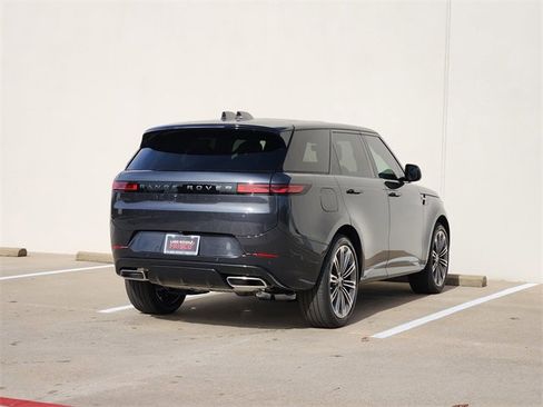 New 2025 Land Rover Range Rover Sport Dynamic SE image 4