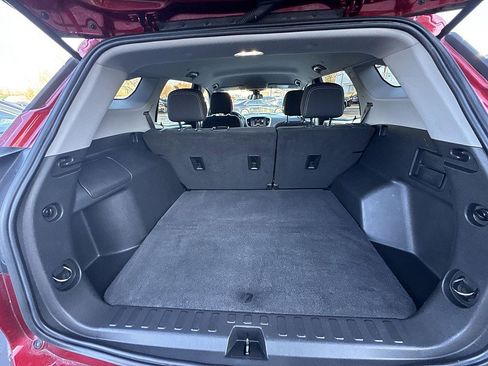 Used 2022 GMC Terrain SLE image 21