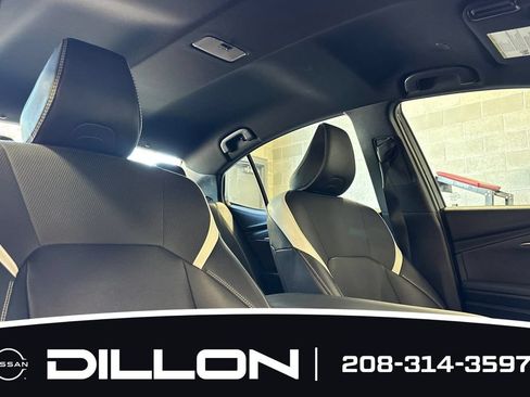 Used 2025 Toyota Camry SE FWD image 16