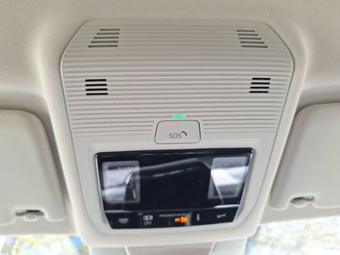 New 2026 Volkswagen Tiguan SE image 19