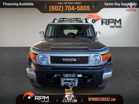 Used 2010 Toyota FJ Cruiser 4WD image 2