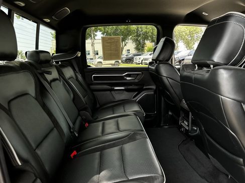 Used 2025 RAM 1500 Laramie AWD/4WD image 32