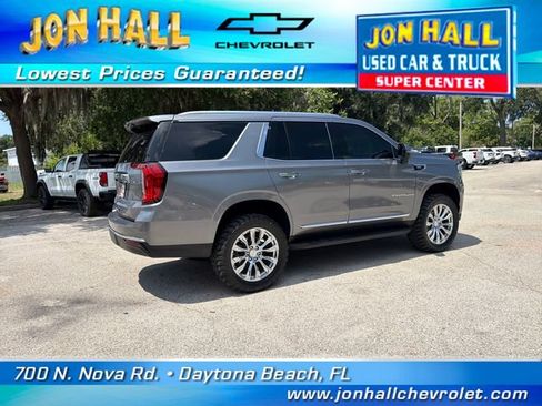 Used 2021 GMC Yukon SLT w/ Rear Media and Nav Package AWD/4WD image 11