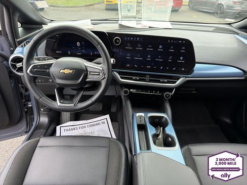 Used 2024 Chevrolet Equinox EV LT FWD image 13