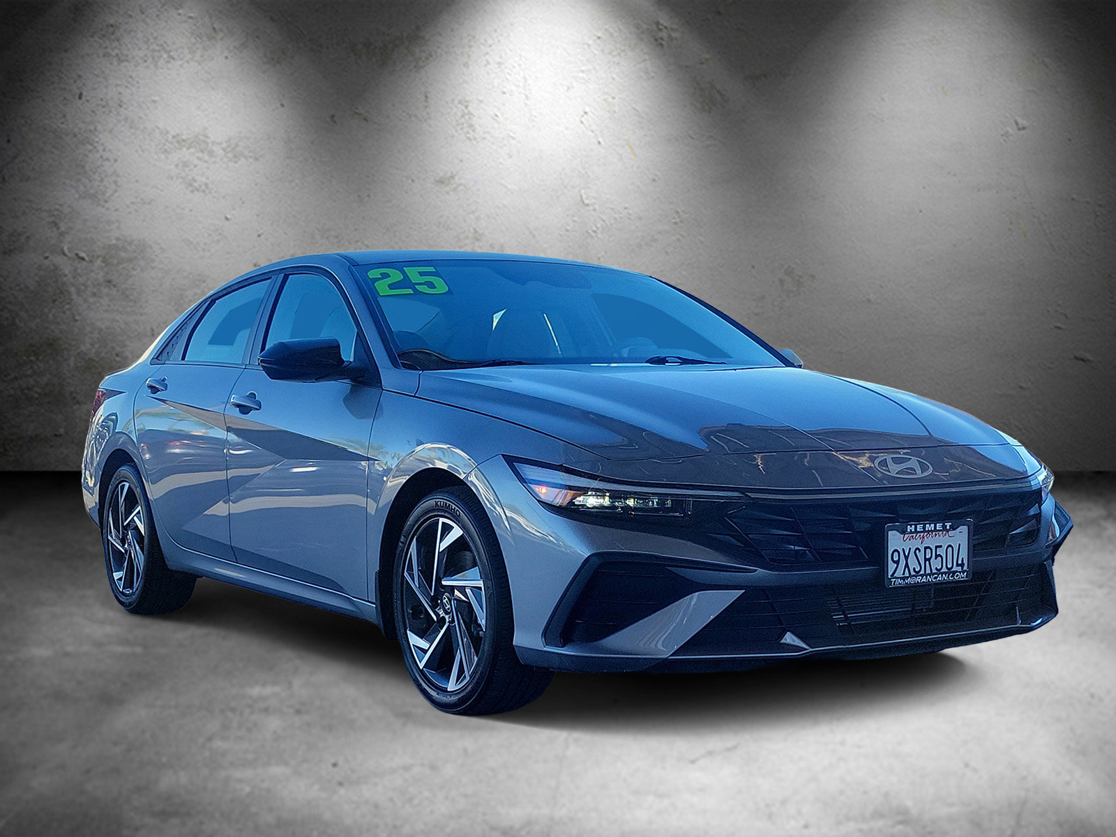 Certified 2025 Hyundai Elantra Sport FWD image 2