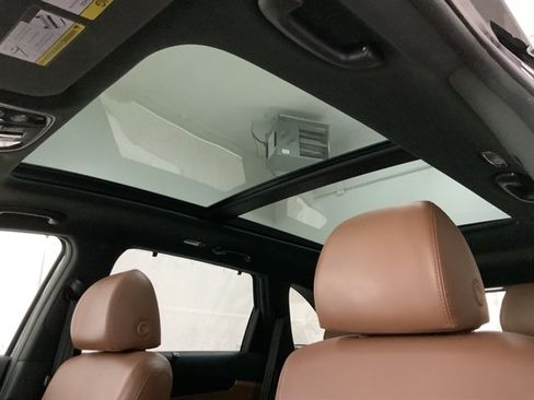 Used 2019 Kia Sorento SX AWD/4WD image 26