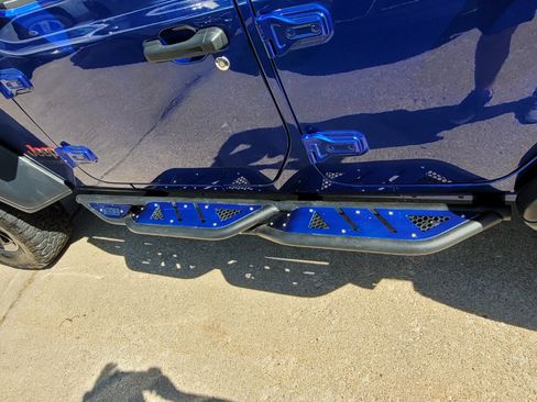 Used 2018 Jeep Wrangler Unlimited Rubicon image 3