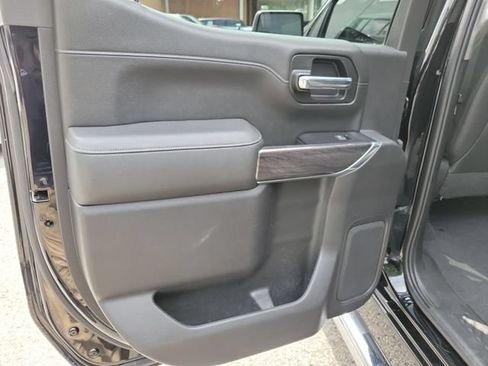 Used 2019 Chevrolet Silverado 1500 LTZ w/ LTZ Premium Package AWD/4WD image 11
