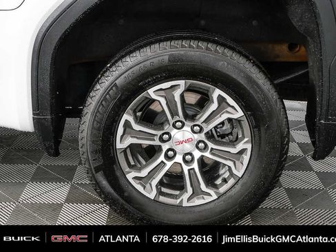 Used 2025 GMC Sierra 1500 SLT image 34