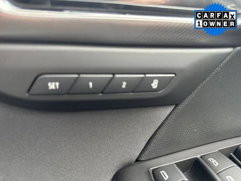 Used 2025 Buick Envision Sport Touring AWD/4WD image 10