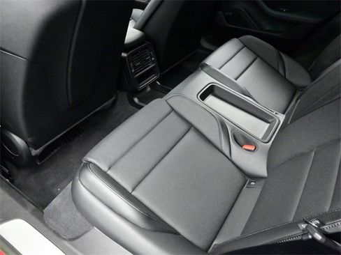 Certified 2022 Porsche Taycan 4S image 14