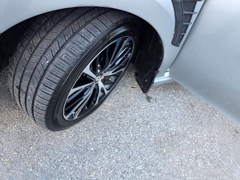 Used 2018 Toyota Camry SE image 23