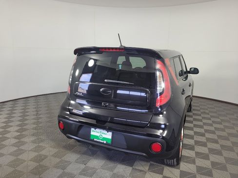 Used 2019 Kia Soul FWD image 7