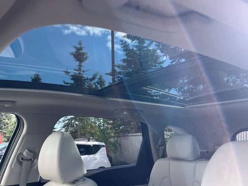 Certified 2025 Kia Sorento S w/ Panoramic Sunroof Package AWD/4WD image 22