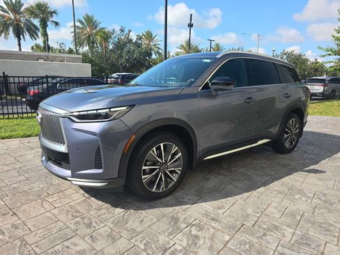 Certified 2026 INFINITI QX60 Luxe w/ Cargo Package FWD image 5