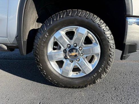 Used 2021 Chevrolet Silverado 3500 LTZ w/ LTZ Premium Package image 14